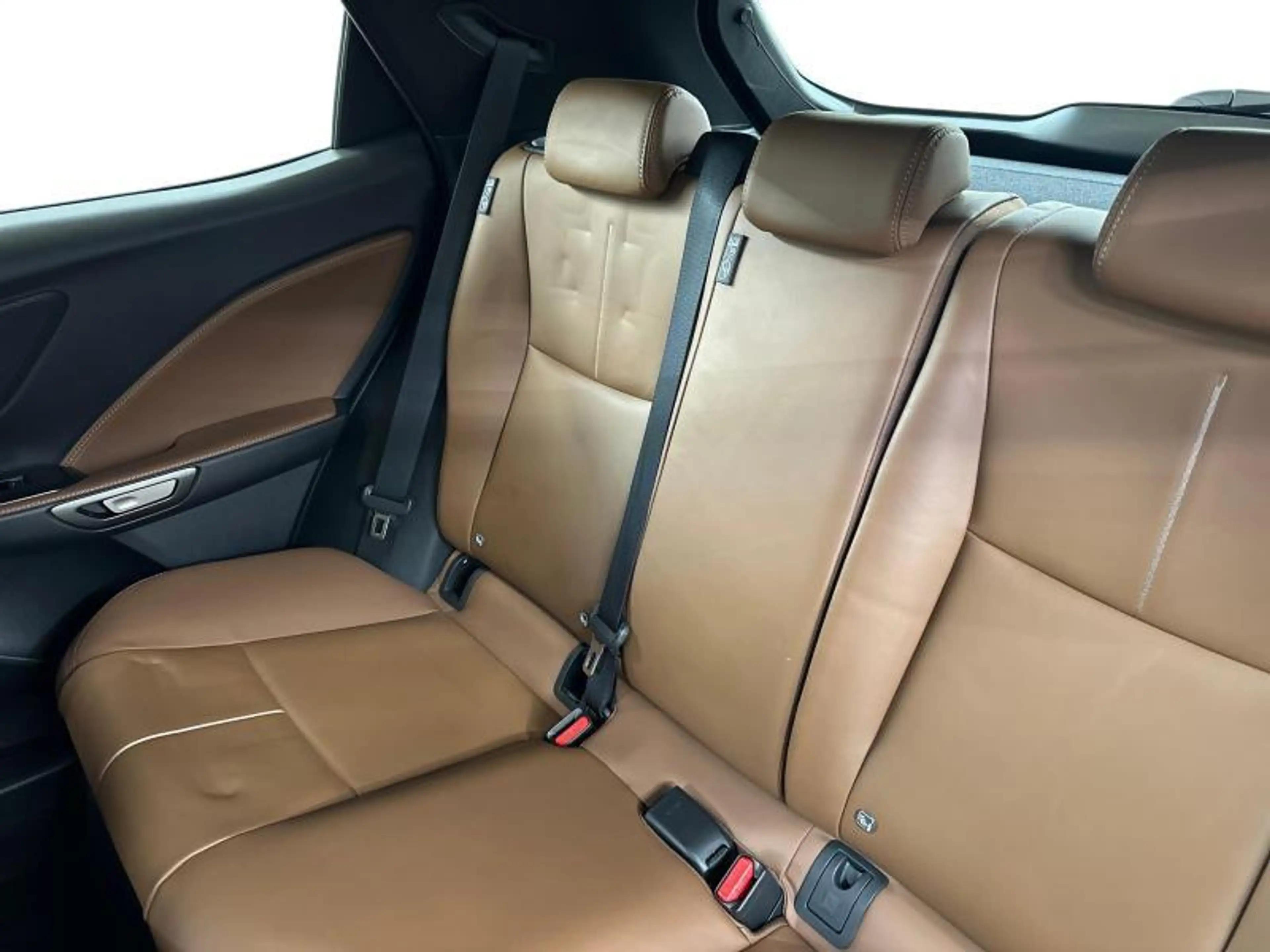 Lexus LBX 136hp HEV Relax — photo 12