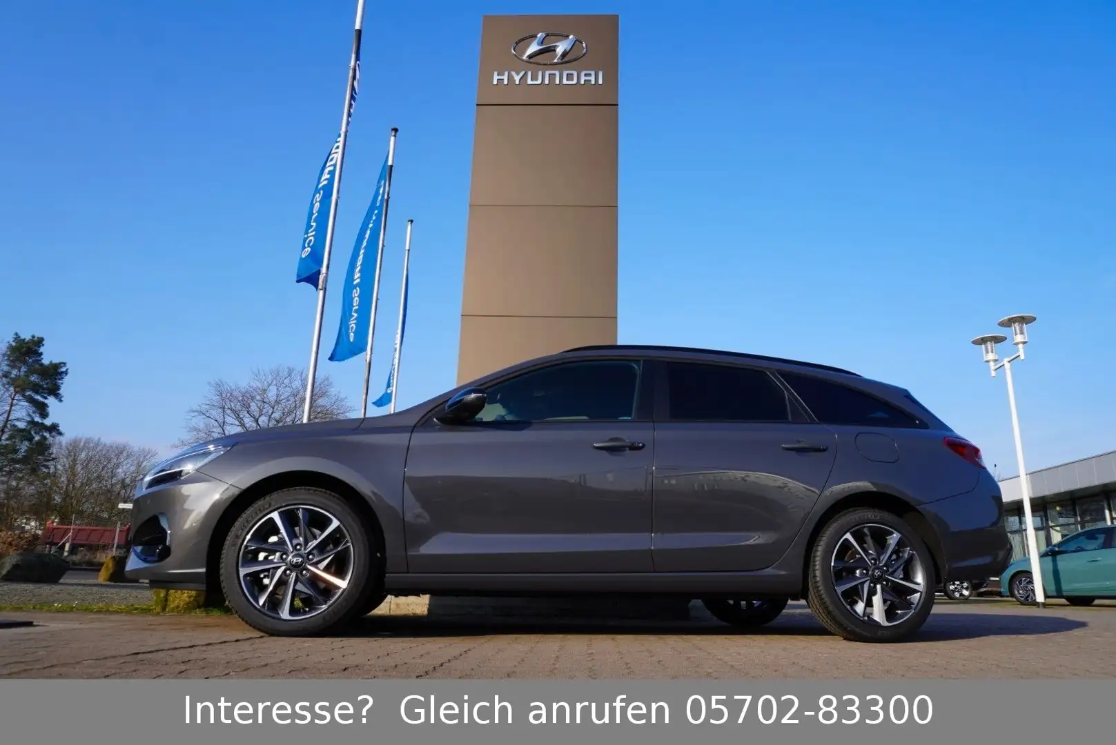 Hyundai i30 KOMBI 1.5 T-GDi DCT ADVANTAGE *PLUS-PAKET* Grau - 2