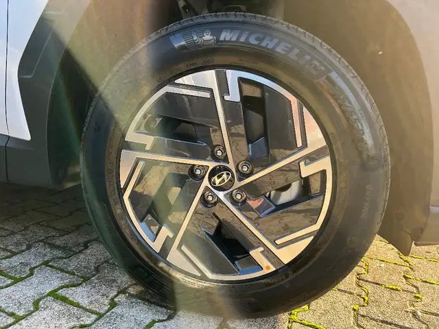 Hyundai Tucson view 15