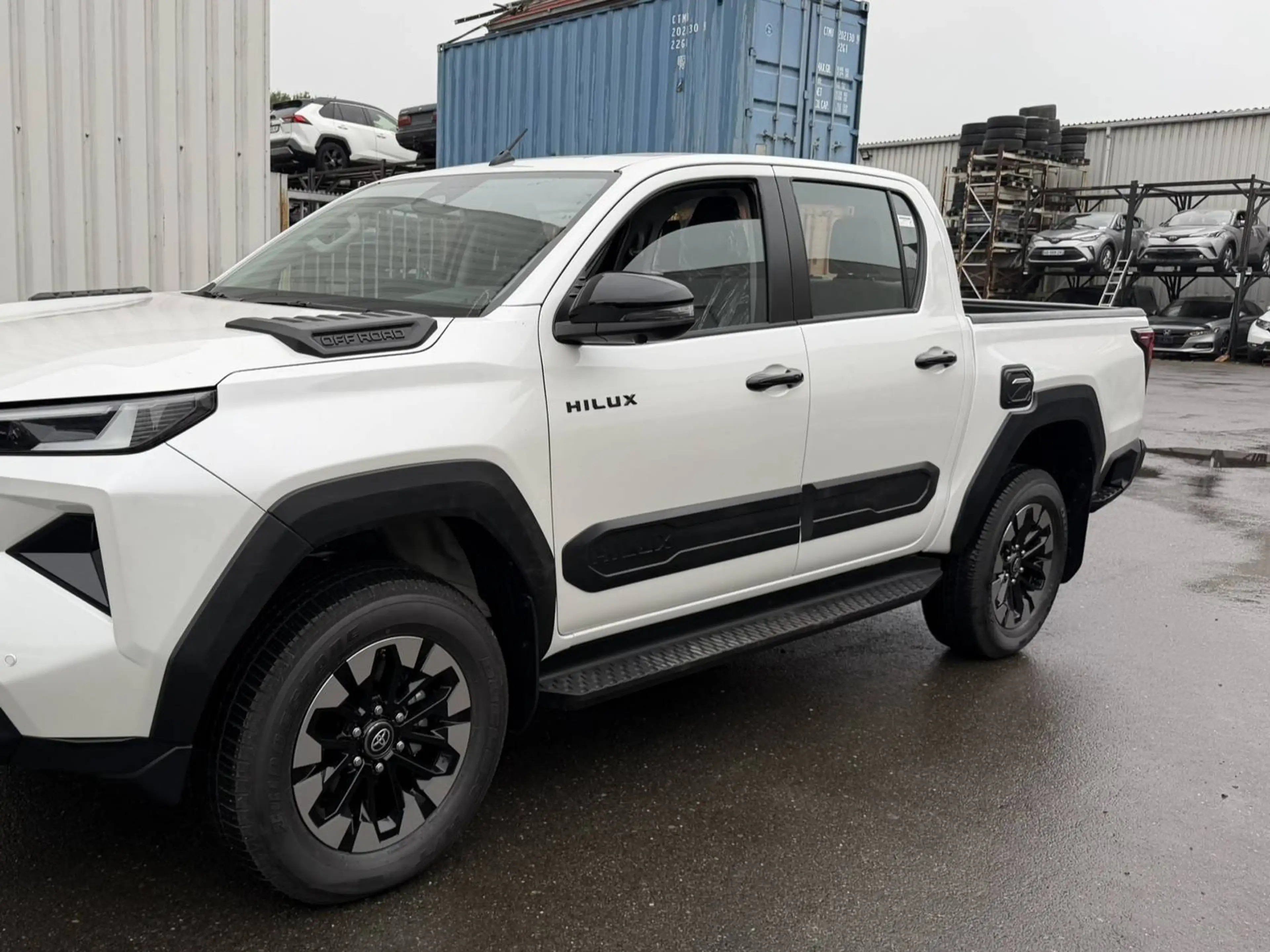 Toyota Hilux 2.8 Diesel Invincible