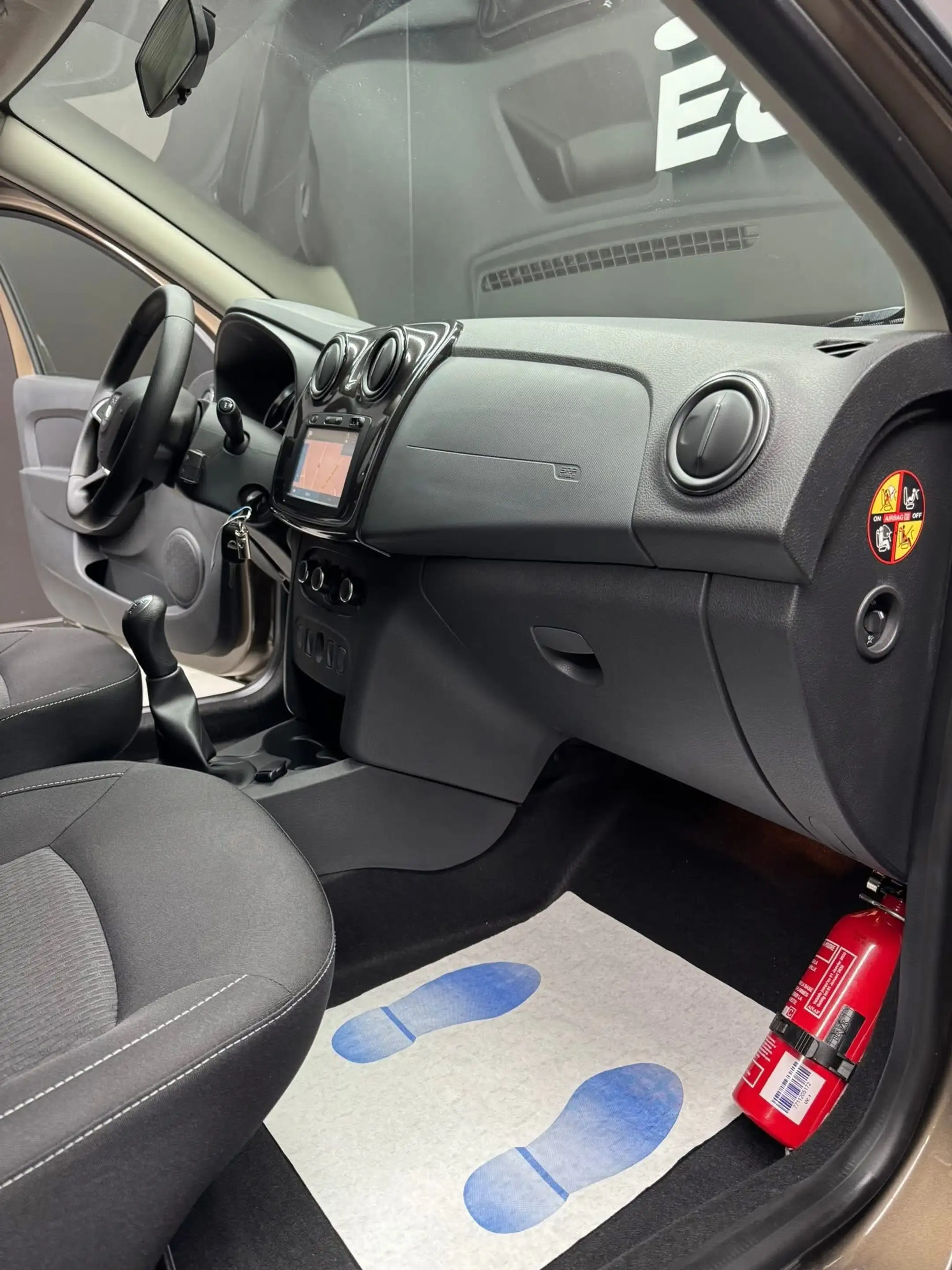 Dacia Logan Logan 1.0i SCe **12 mois de garantie** — photo 12