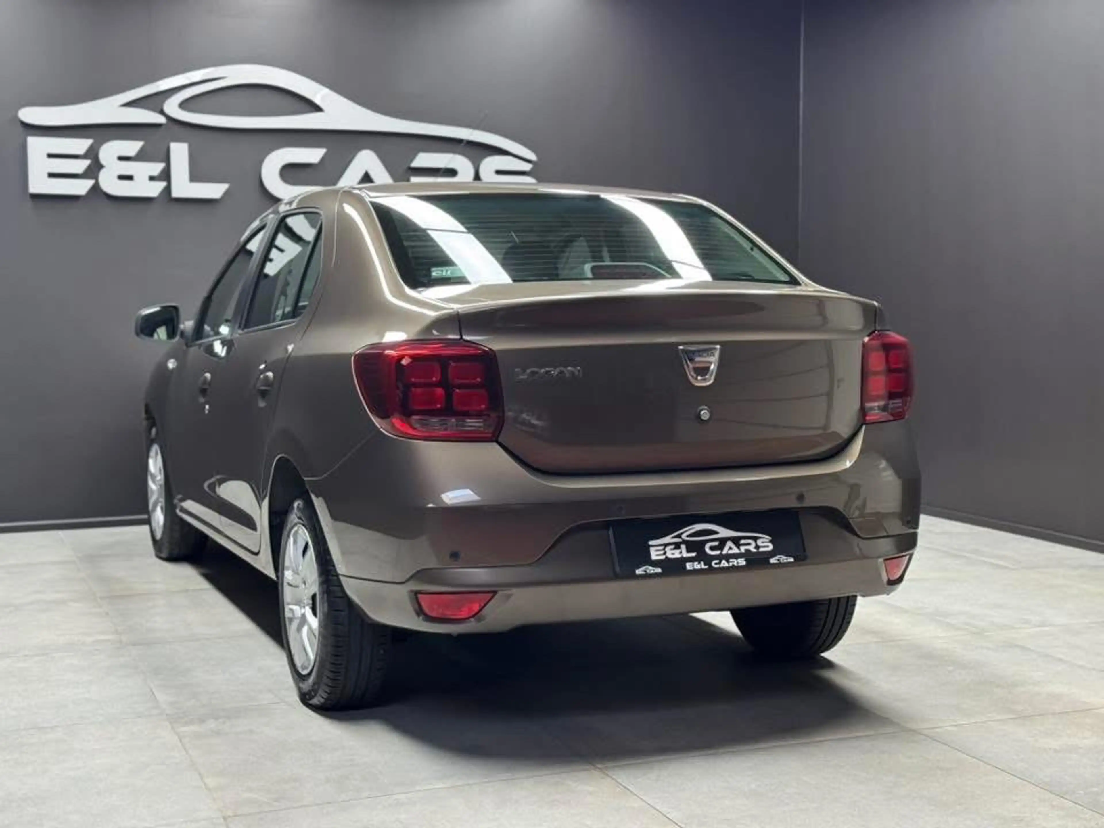 Dacia Logan Logan 1.0i SCe **12 mois de garantie** — photo 6