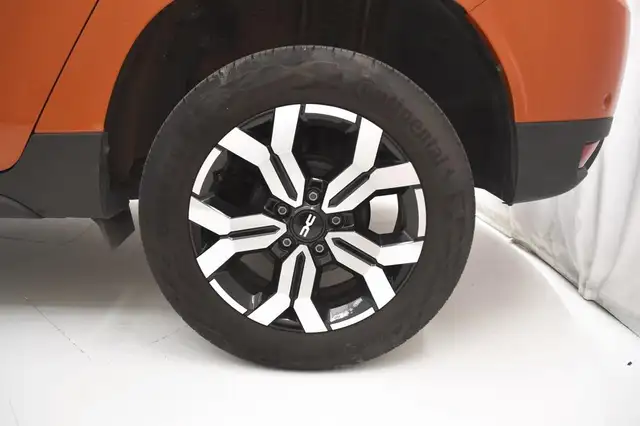 Dacia Duster view 6