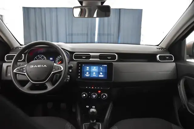 Dacia Duster view 7