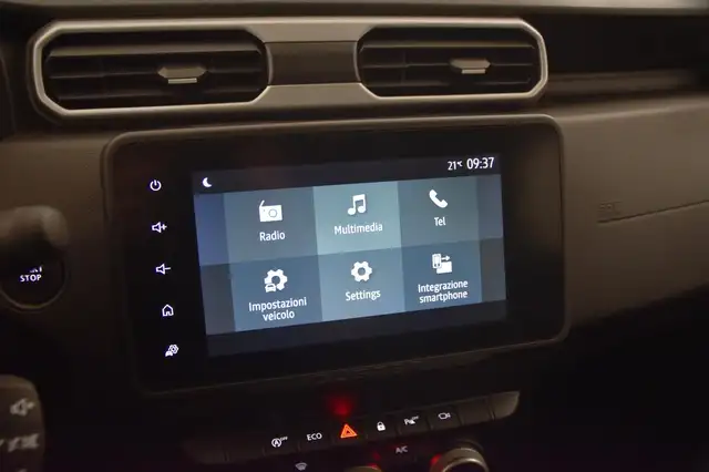 Dacia Duster view 10