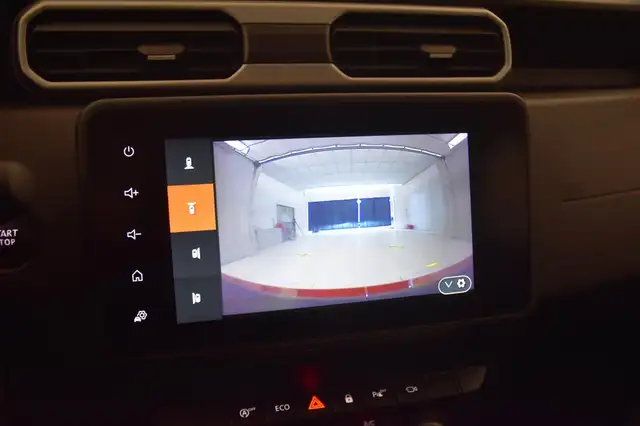 Dacia Duster view 9