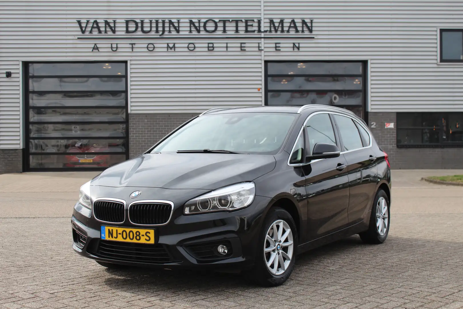 BMW 216 2-serie Active Tourer 216i Centennial High Executi Zwart - 1