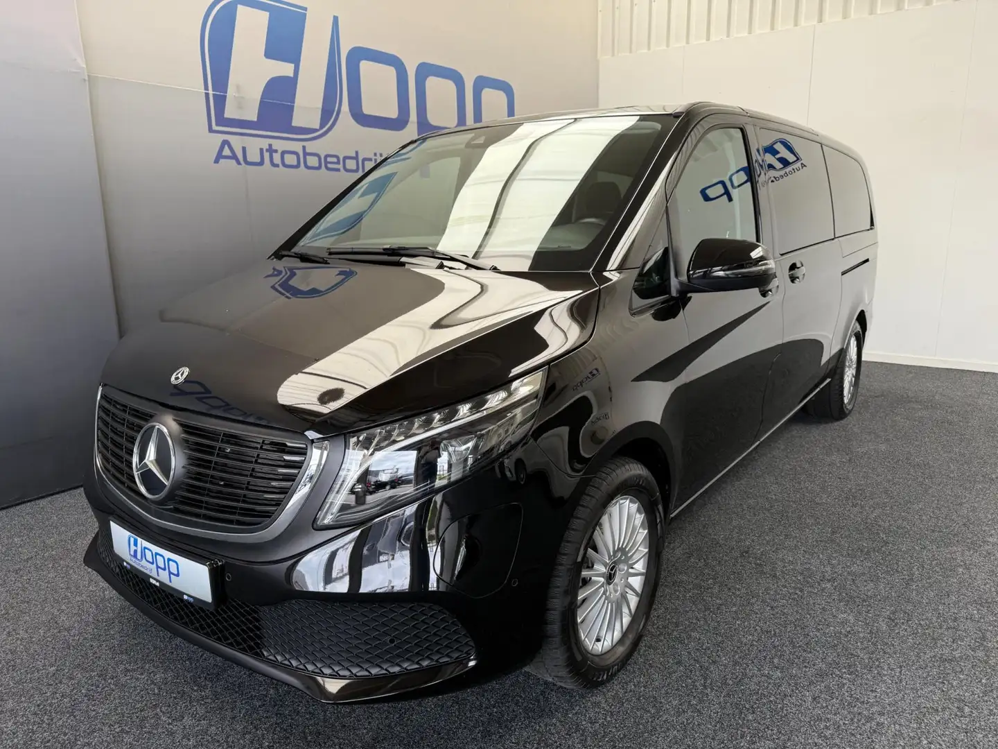 Mercedes-Benz EQV 300 L3 - 8 Pers. - Camera - Elec. Schuifd. - Leer inbo Černá - 1