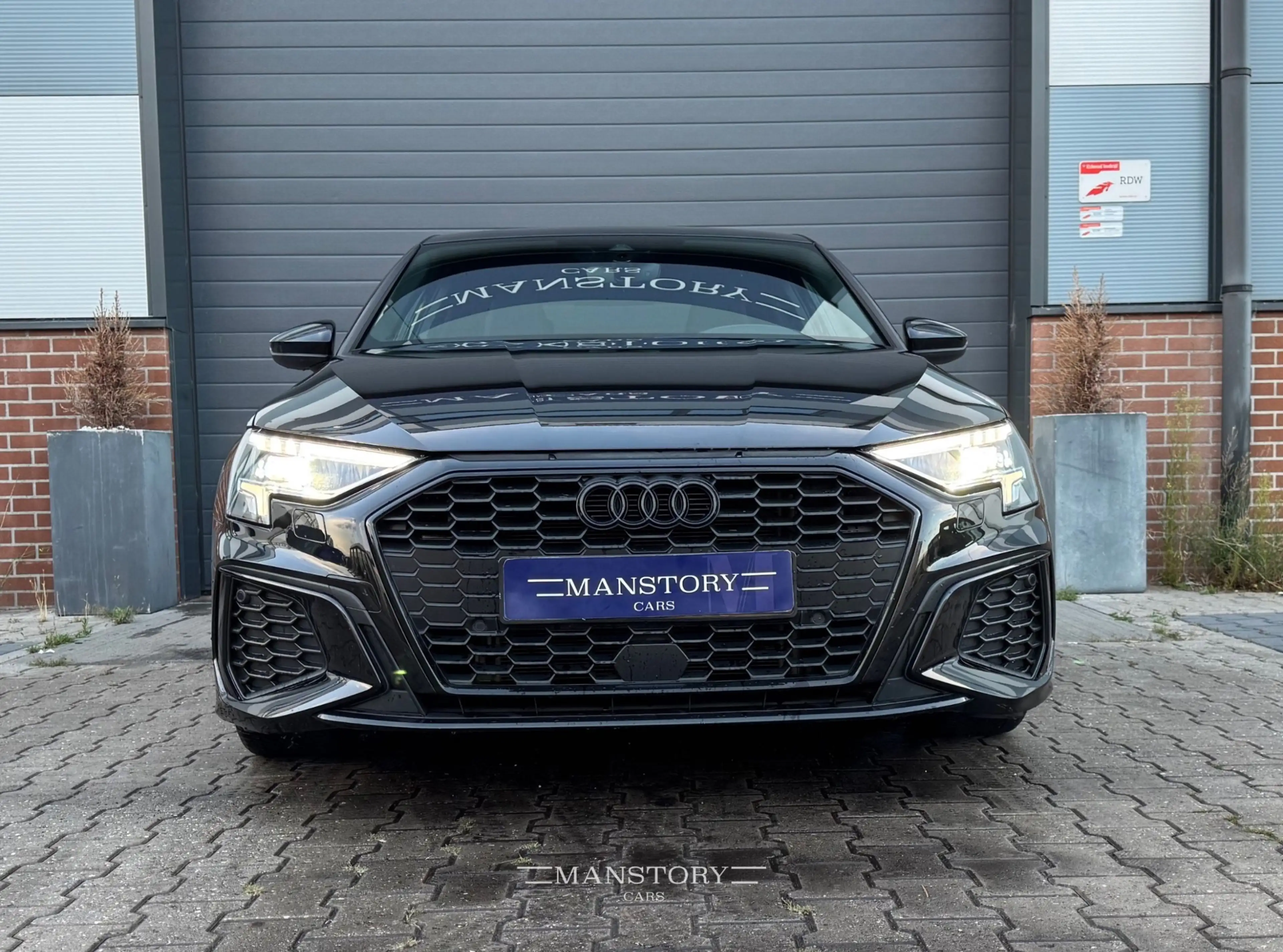 Audi A3 Limousine 35 TFSI S edition — photo 13