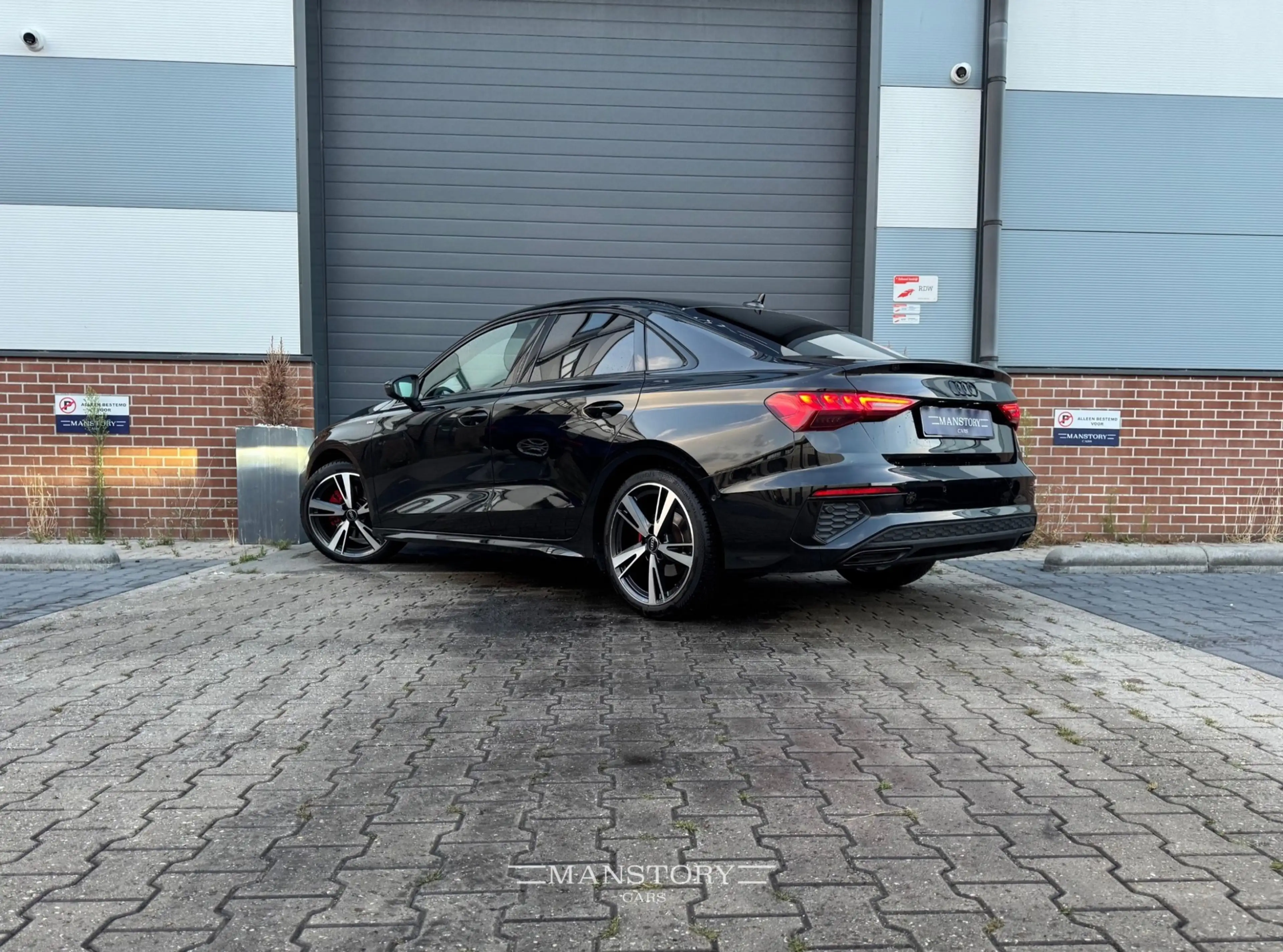Audi A3 Limousine 35 TFSI S edition — photo 3