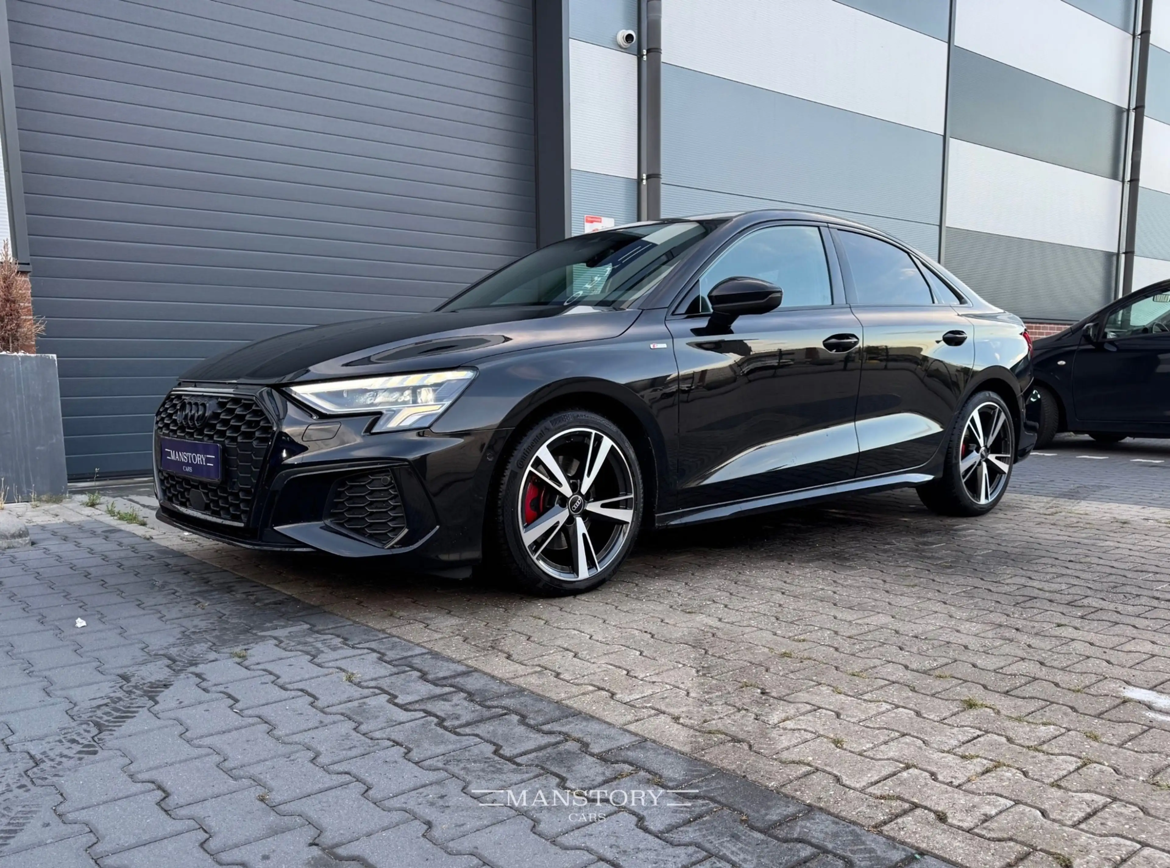 Audi A3 Limousine 35 TFSI S edition — photo 11