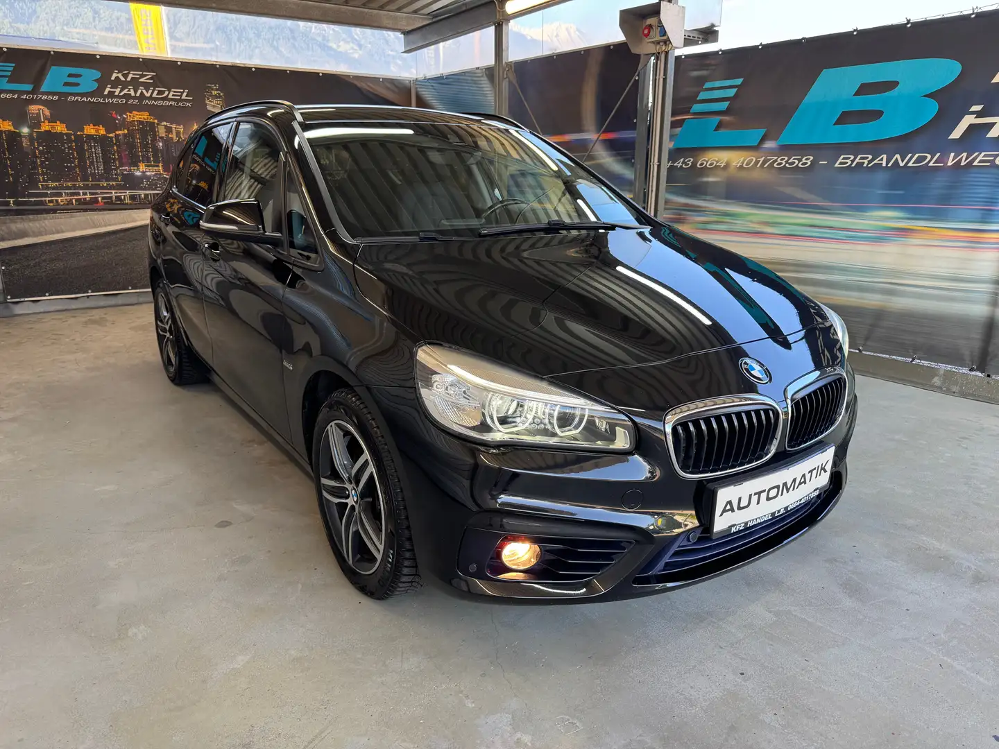 BMW 218 218d xDrive Sport Line Schwarz - 1