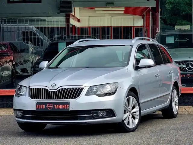 Skoda Superb 1.6 CR TDi / BREAK / CUIR / XENON / NAVI / FULL