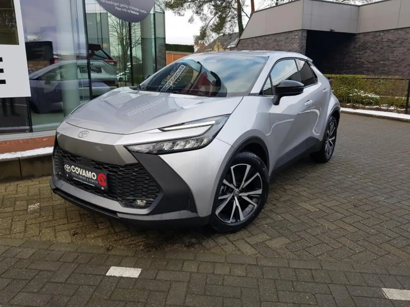 Toyota C-HR 1.8HEV Dynamic Plus  STOCK WAG Zilver - 2