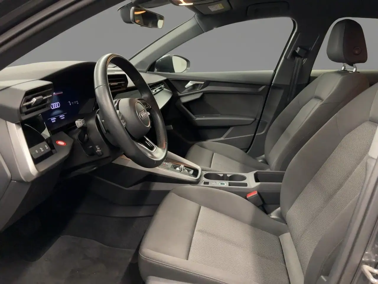 Audi A3 S line 30 TDI S tr. STDHZG LED RFK 10