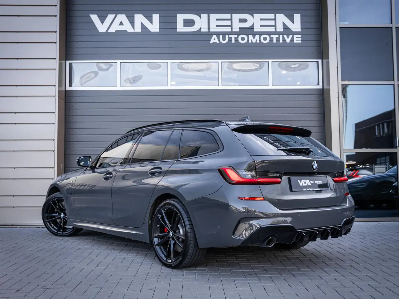 BMW 330 3-serie Touring 330e M-Sport Pro l Individuel l Pa, миниатюра 6