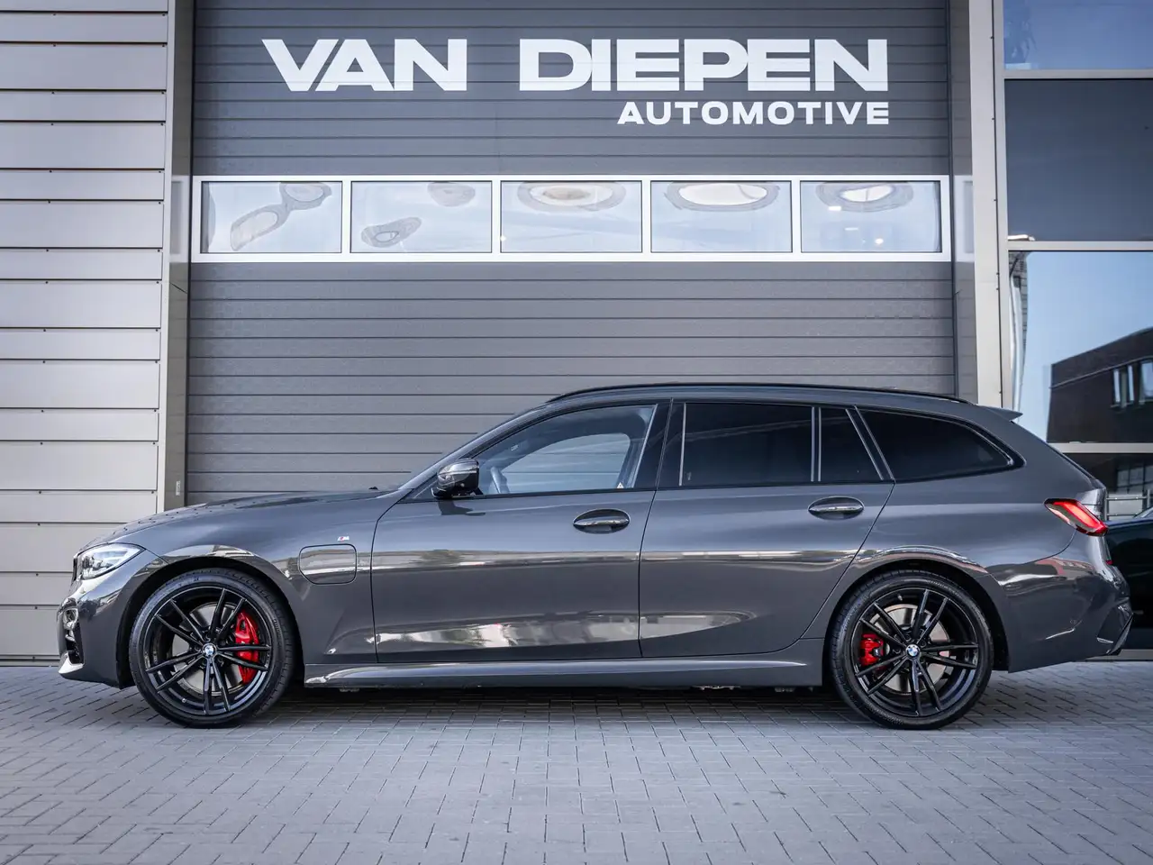 BMW 330 3-serie Touring 330e M-Sport Pro l Individuel l Pa, миниатюра 9