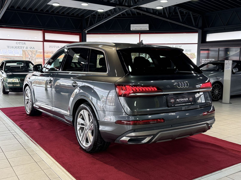 Audi Q7 50 TDI quattro S line +7 SITZER — photo 5