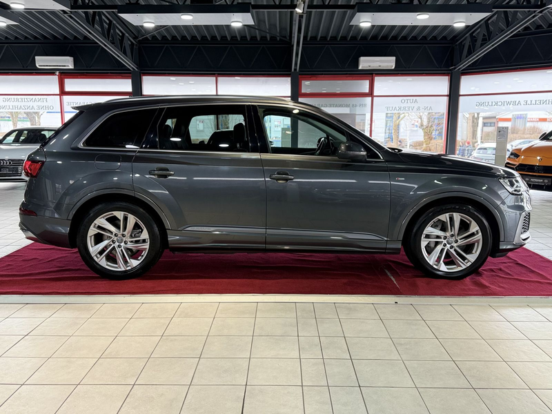 Audi Q7 50 TDI quattro S line +7 SITZER — photo 8