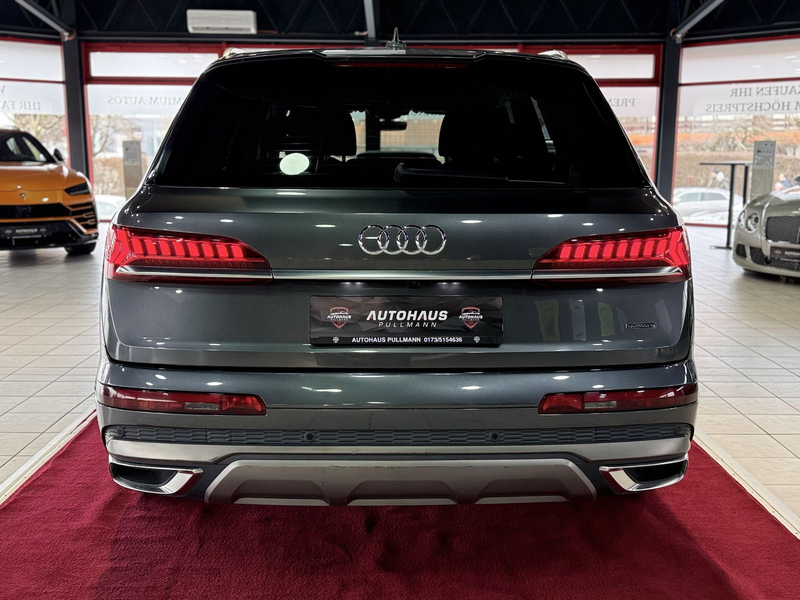 Audi Q7 50 TDI quattro S line +7 SITZER — photo 6