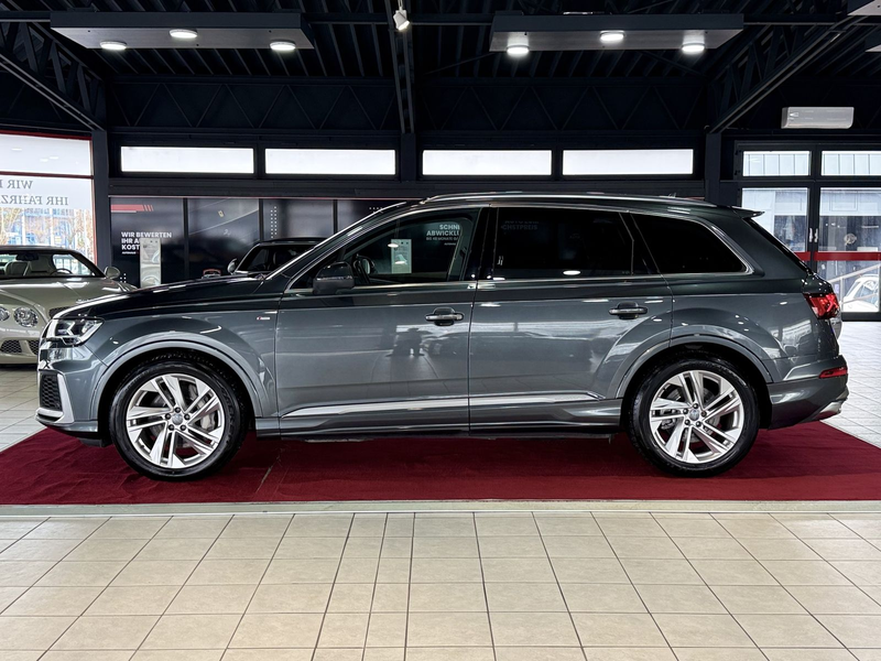 Audi Q7 50 TDI quattro S line +7 SITZER — photo 4