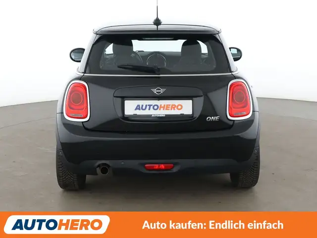 Mini Hatch view 5