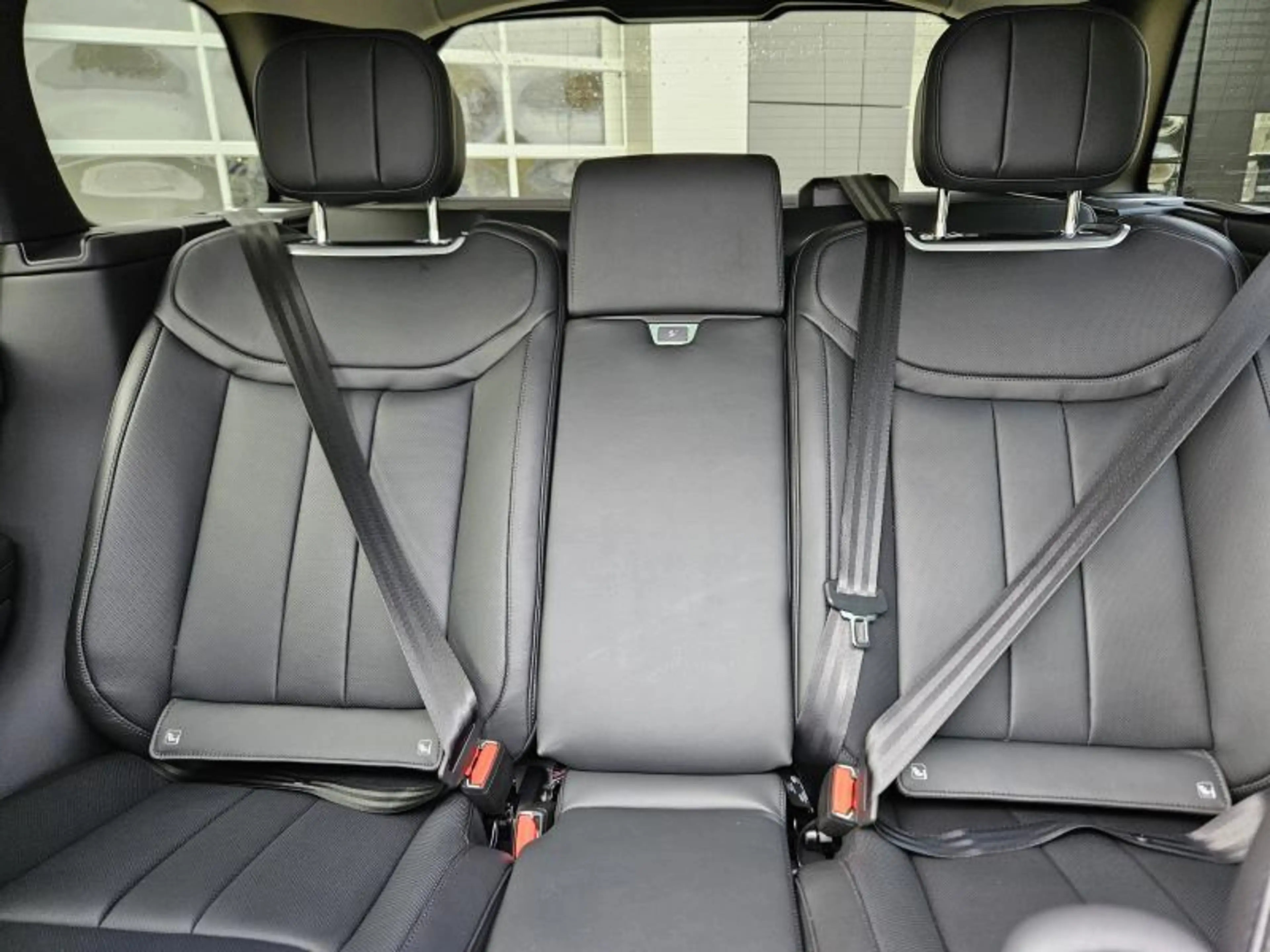 Land Rover Range Rover SWB P460e HSE AWD Auto. 25MY — photo 8