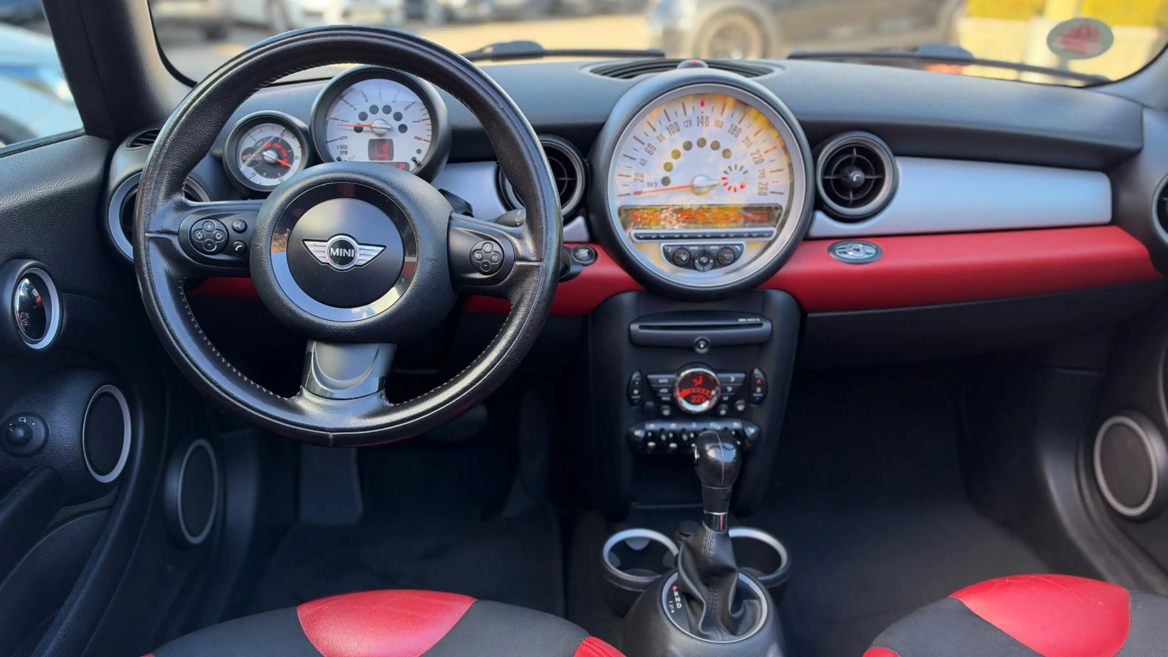 MINI One Cabrio Automatik — photo 15