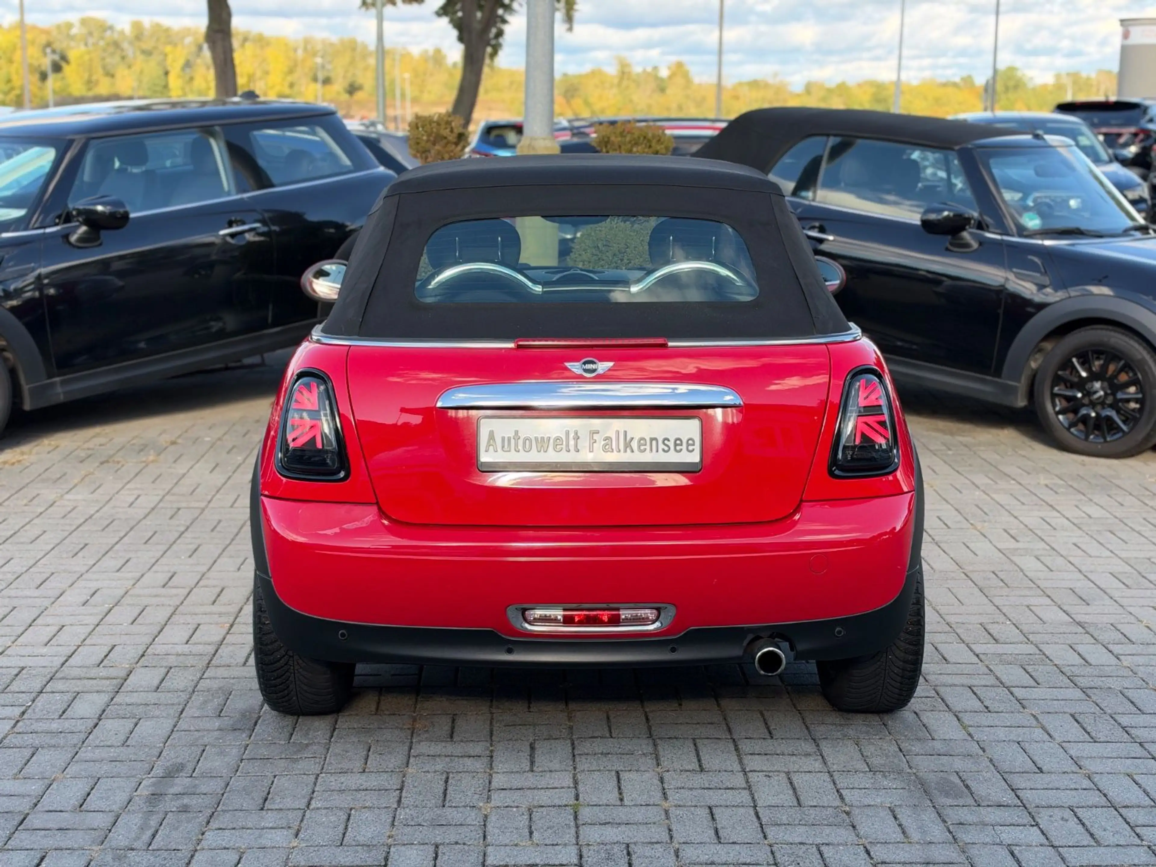 MINI One Cabrio Automatik — photo 14