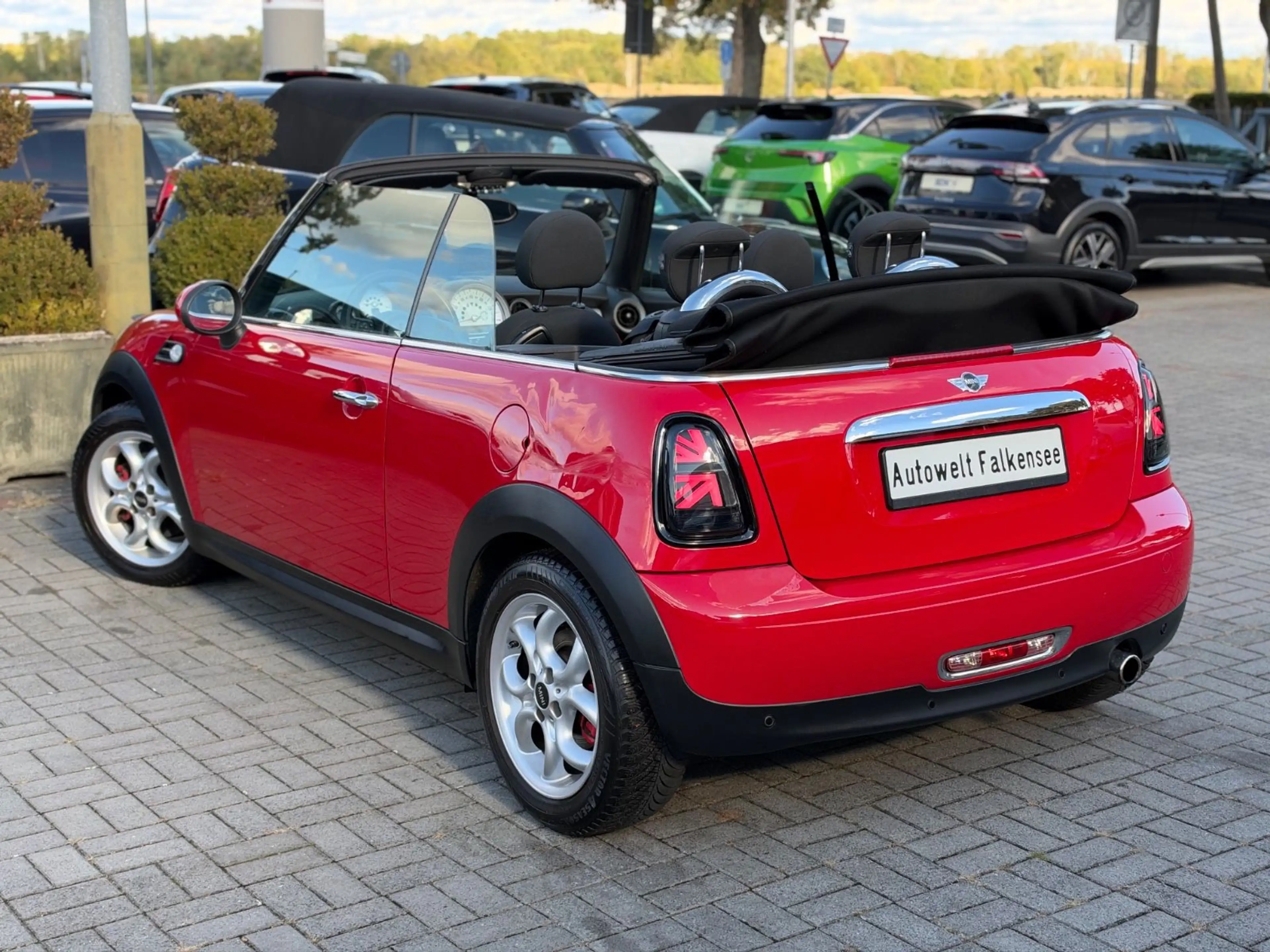 MINI One Cabrio Automatik — photo 9