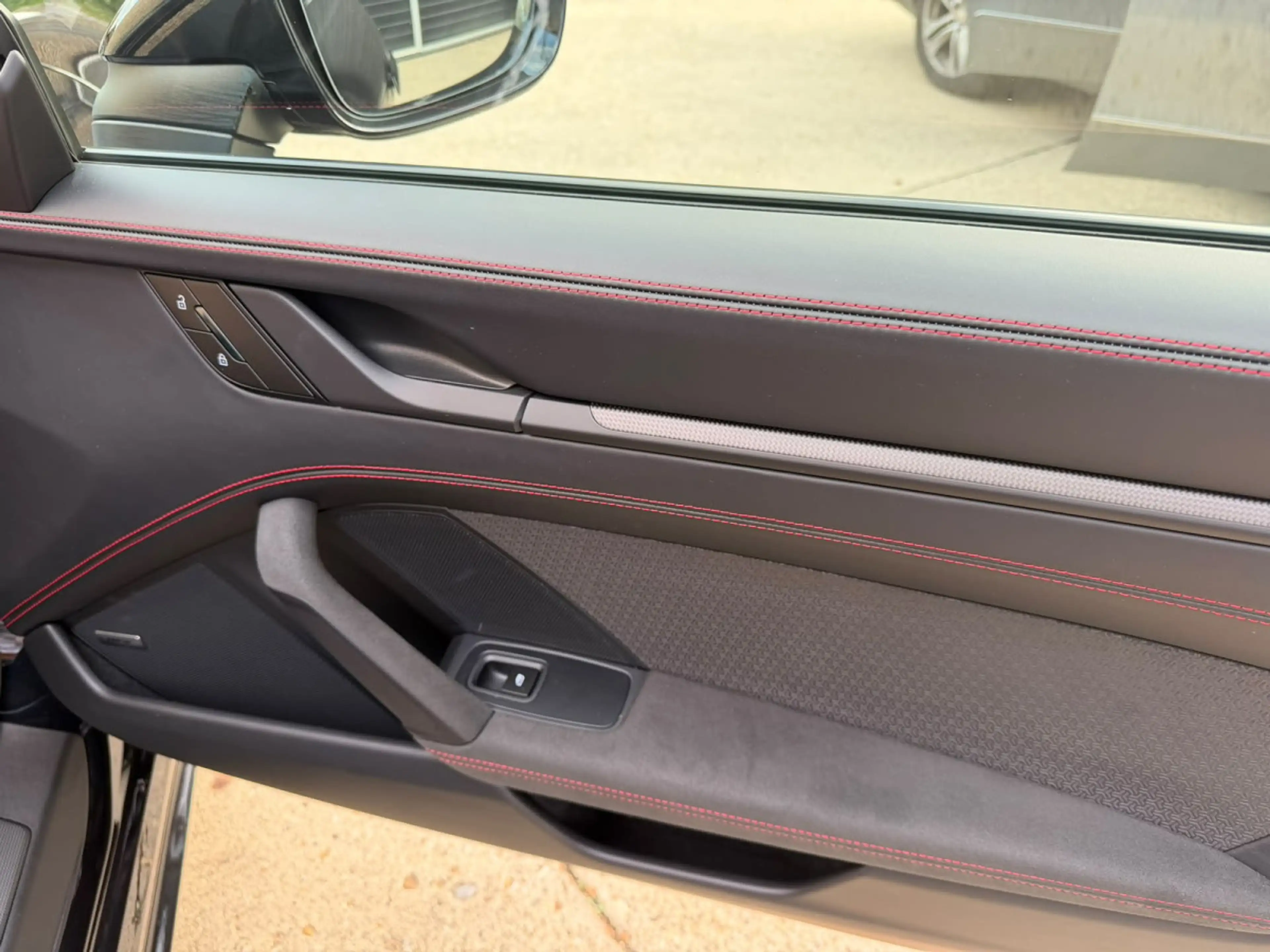 Porsche 992 Carrera GTS AERO-KIT Matrix LIFT Carbon-Dach Pano — photo 12