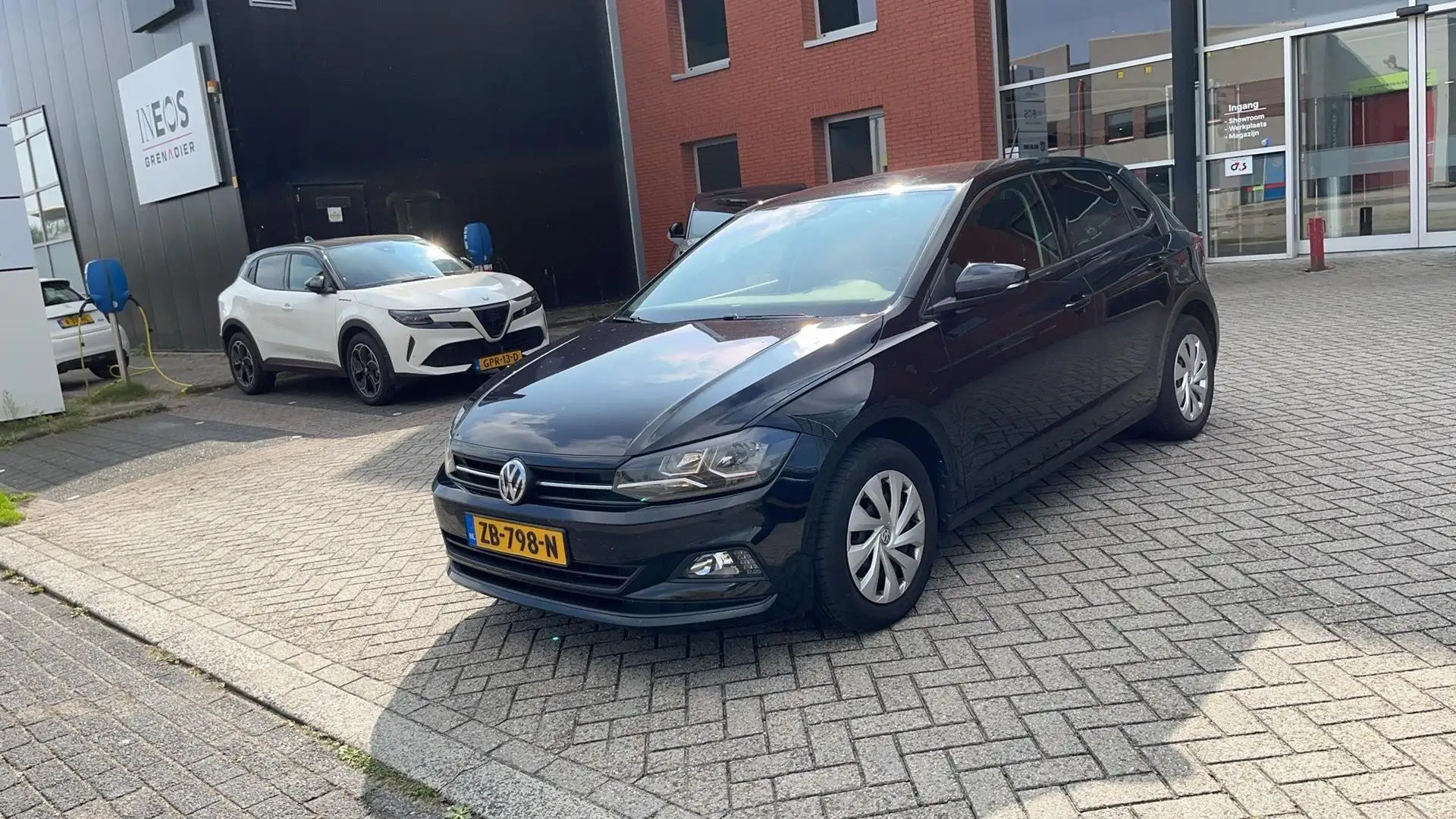Volkswagen Polo 1.0 TSI Comfortline | Apple Carplay | Navigatie | Noir - 1