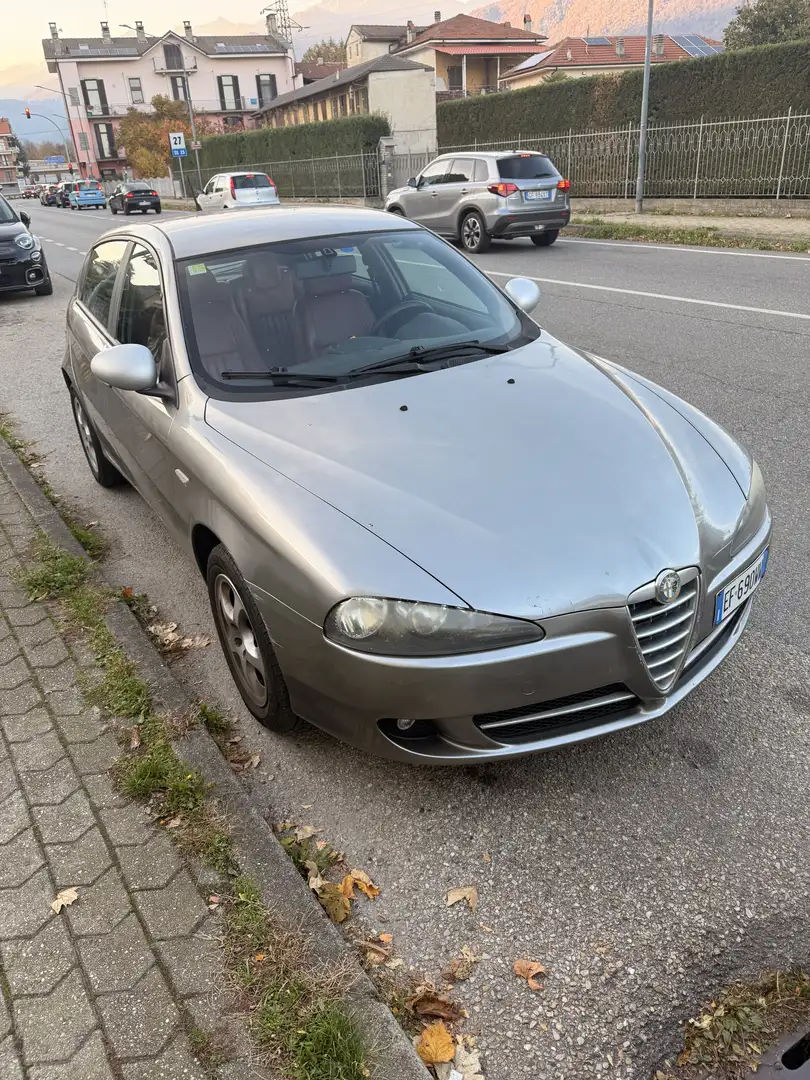Alfa Romeo 147 5p 1.9 jtd Progression 120cv - 1
