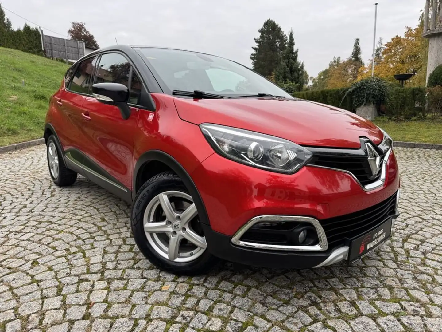 Renault Captur Helly Hansen KLIMA TEMPO NAVI R-KAM SHZ AHK Noir - 1