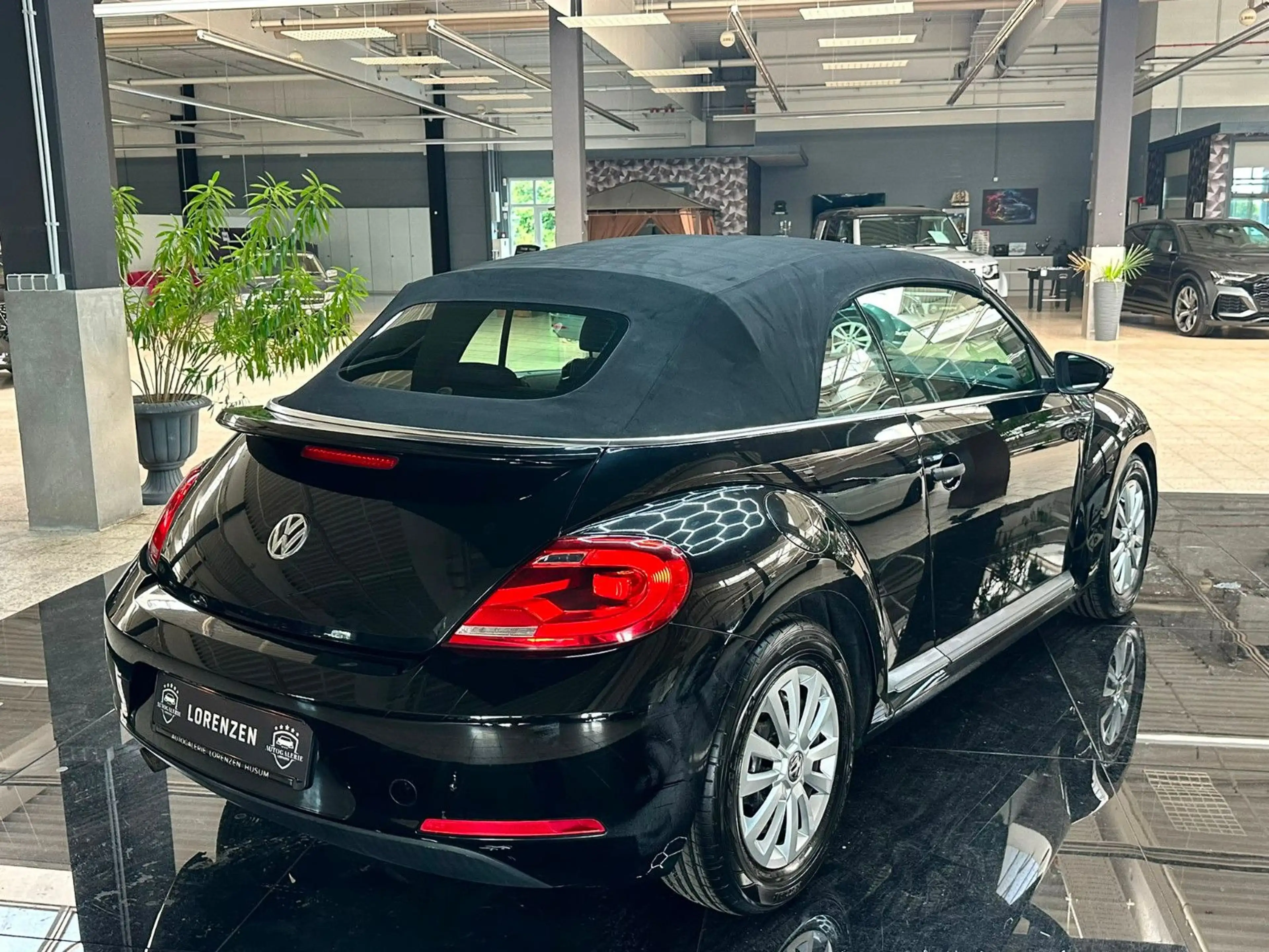 Volkswagen Beetle Cabriolet Basis BMT — photo 11
