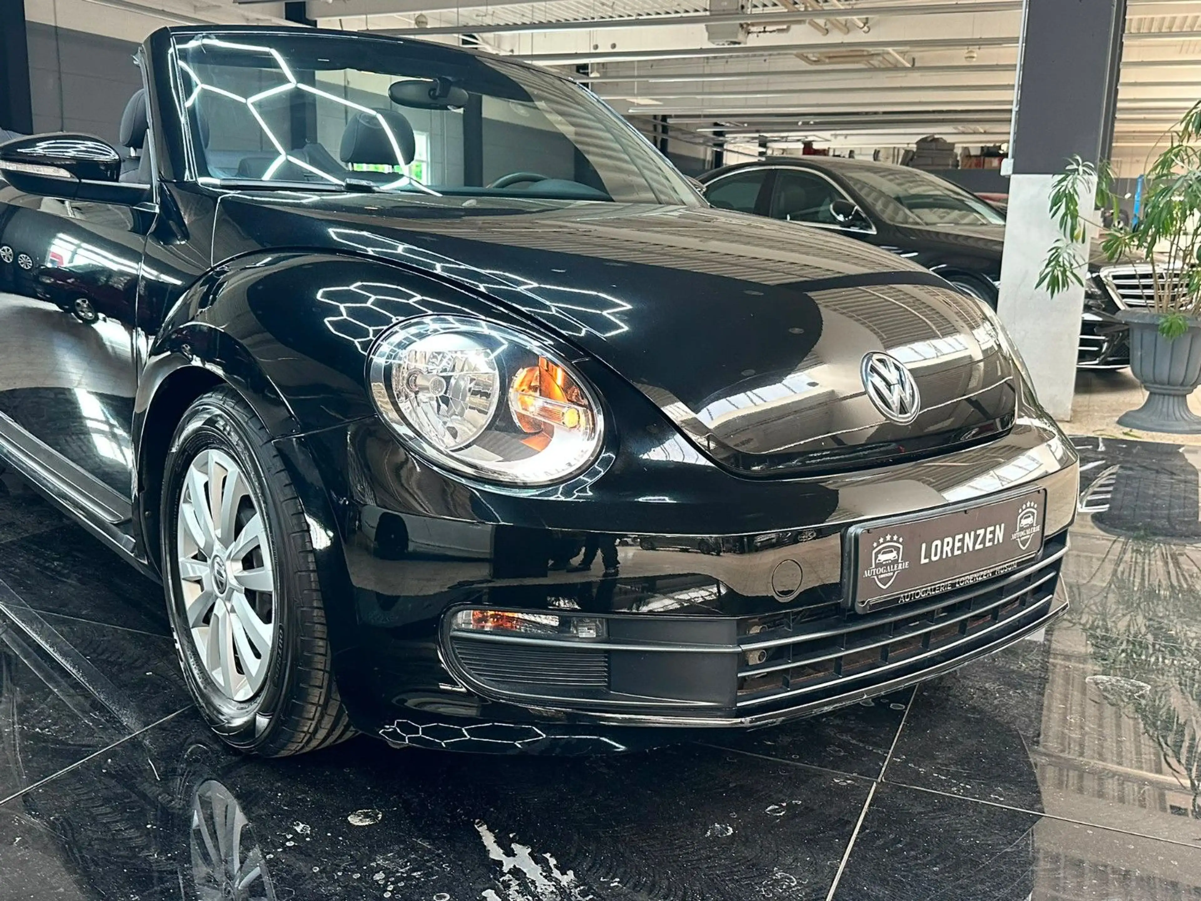 Volkswagen Beetle Cabriolet Basis BMT — photo 5