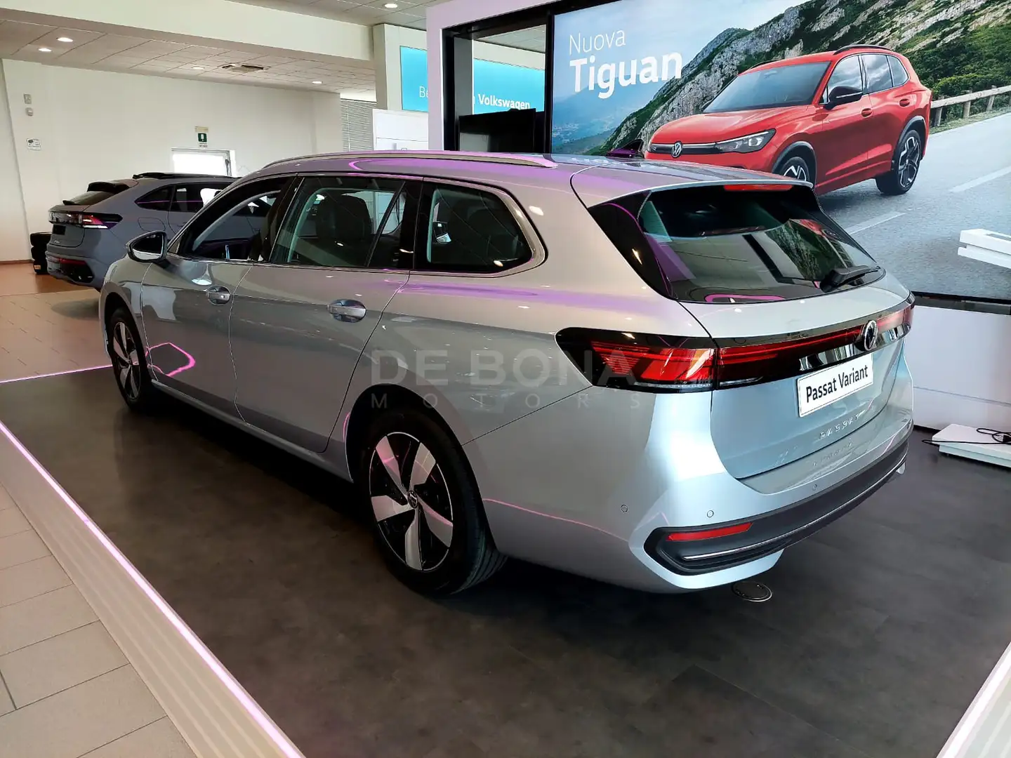 Volkswagen Passat Variant Variant 2.0 tdi scr business 122cv dsg Grigio - 2