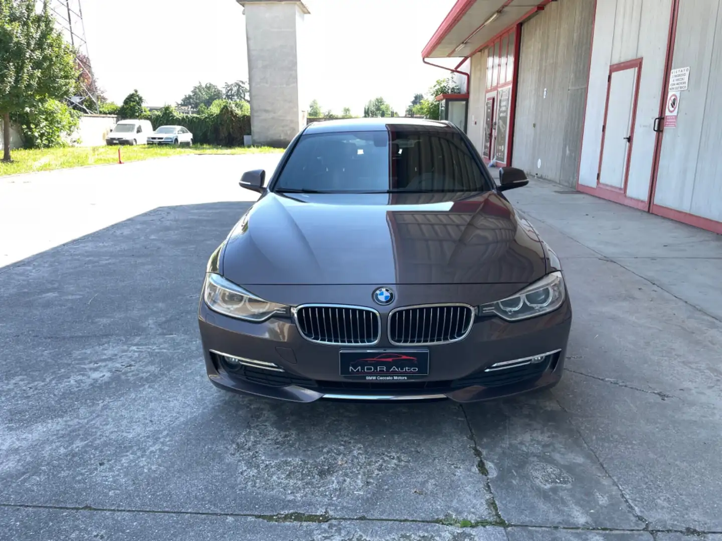 BMW 316 316d Touring Luxury Grau - 1