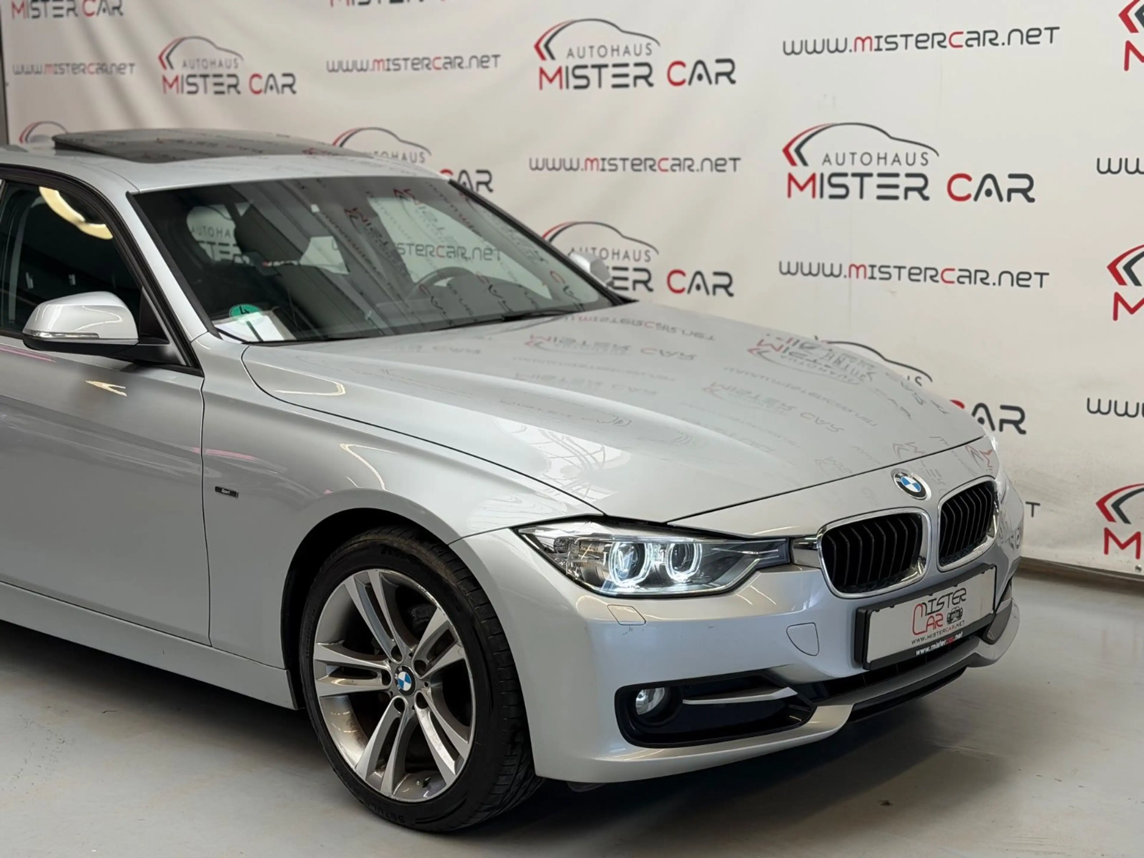 BMW 316 i Sport Line Aut GSHD/DISPLAY/XEN/PDC/SHZ/18 — photo 7