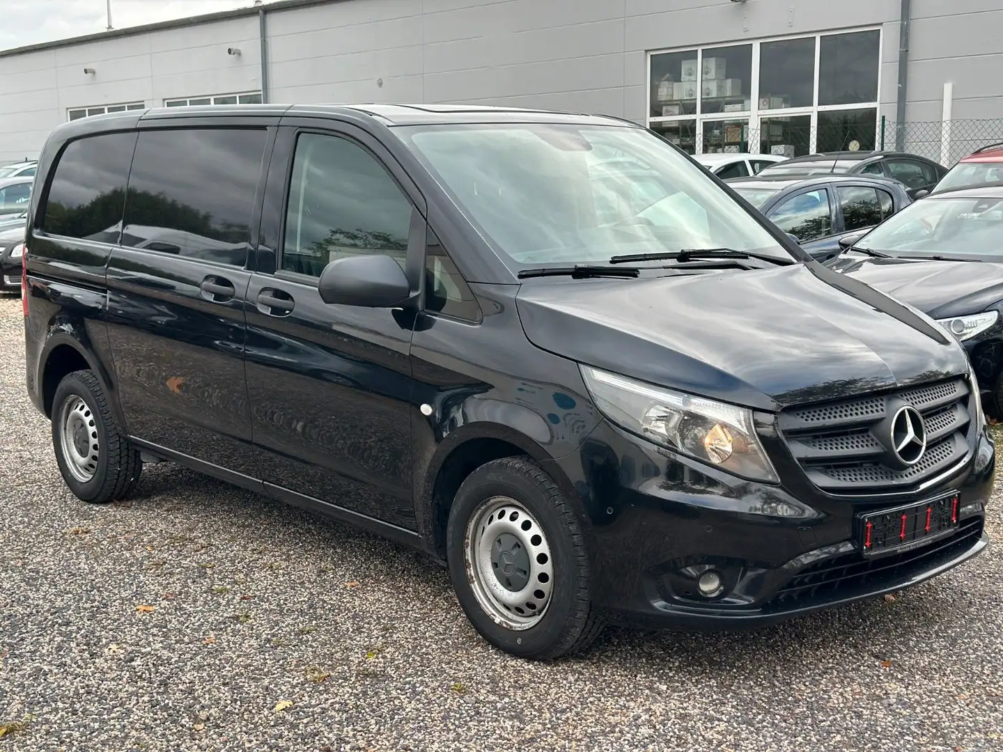Mercedes-Benz Vito Kasten116 CDI TÜV NEU/REIFEN NEU/KLIMA Noir - 1