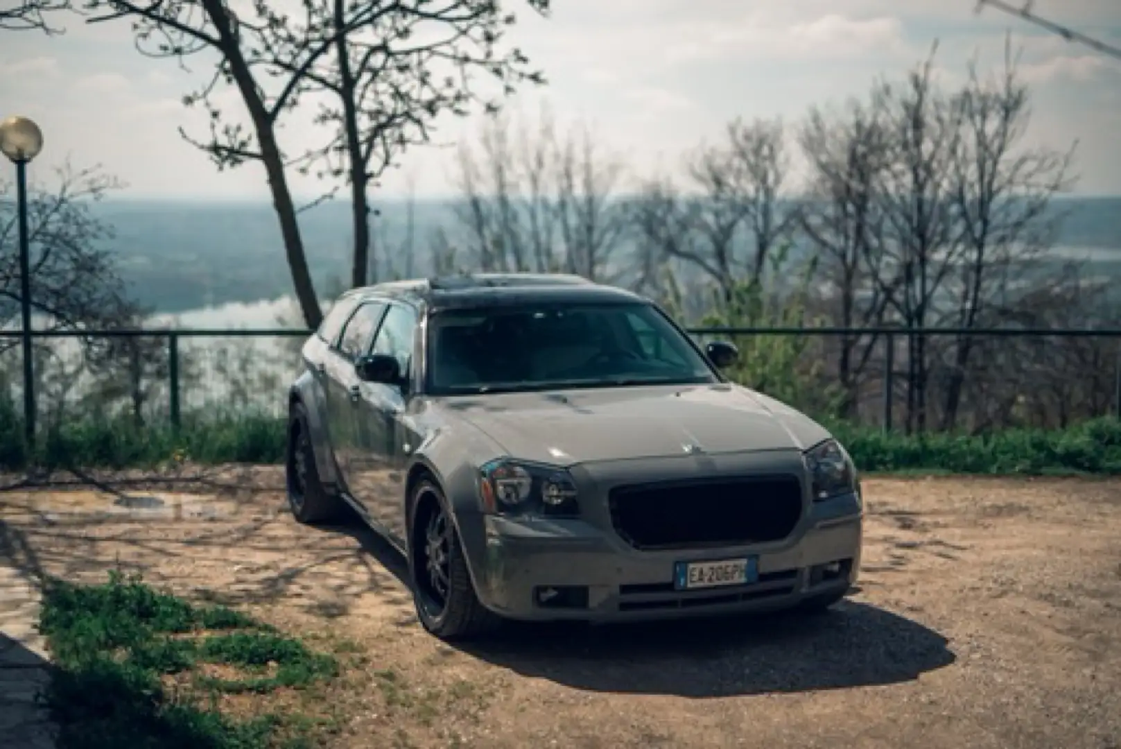 Dodge Magnum HEMI 5.7 V8 r/t 350CV Gri - 1