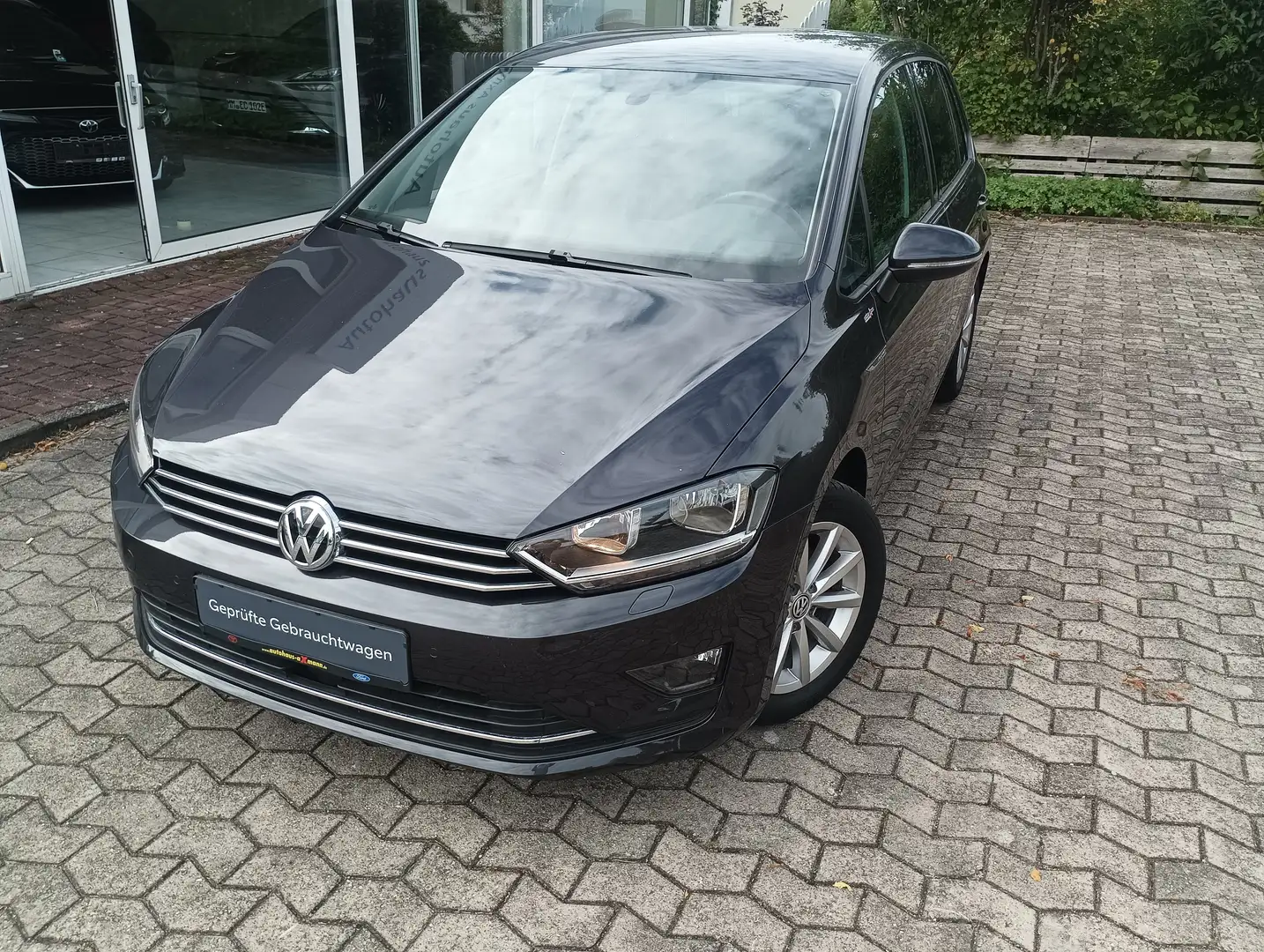 Volkswagen Golf Sportsvan 1.4 TSI BlueMotion Technology DSG Lounge Grau - 2