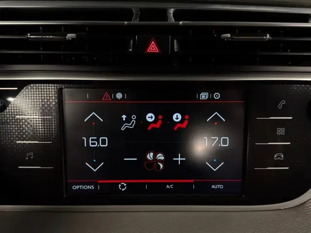 Citroen C4 view 24