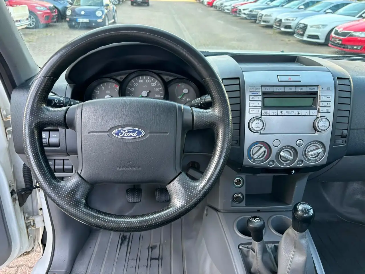 FORD RANGER PICK-UP 4X4 XXL - 143ch - 66 000KMS - ATTELAGE - CT OK