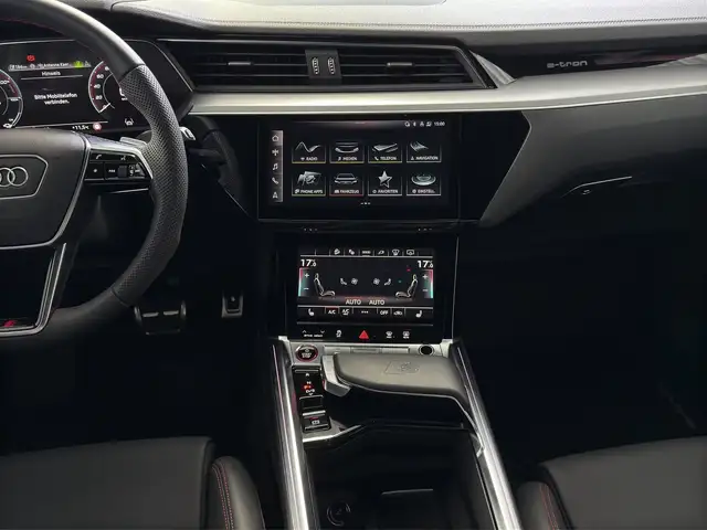 Audi SQ8 e-tron quattro Ansicht 10