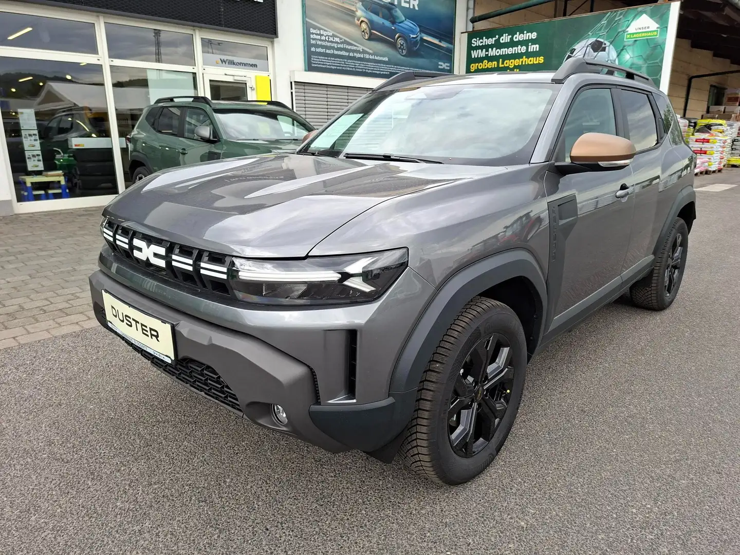 Dacia Duster Duster Hybrid 150 mHev 4x4 Extreme Grau - 1