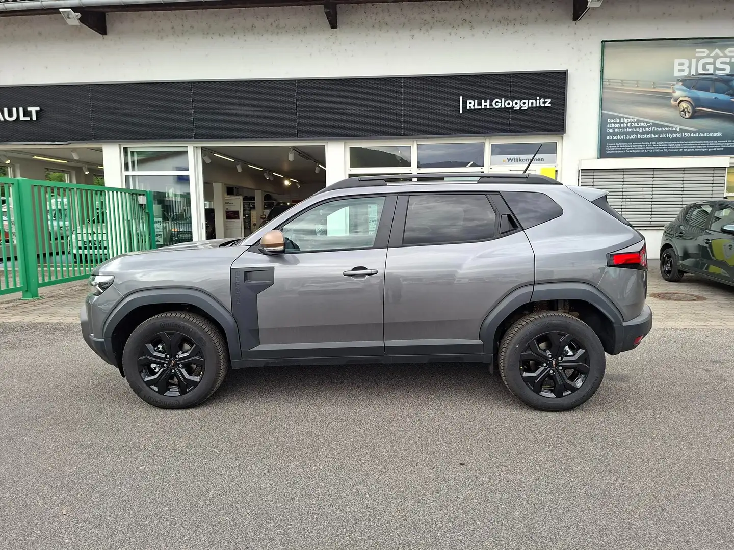 Dacia Duster Duster Hybrid 150 mHev 4x4 Extreme Grau - 2