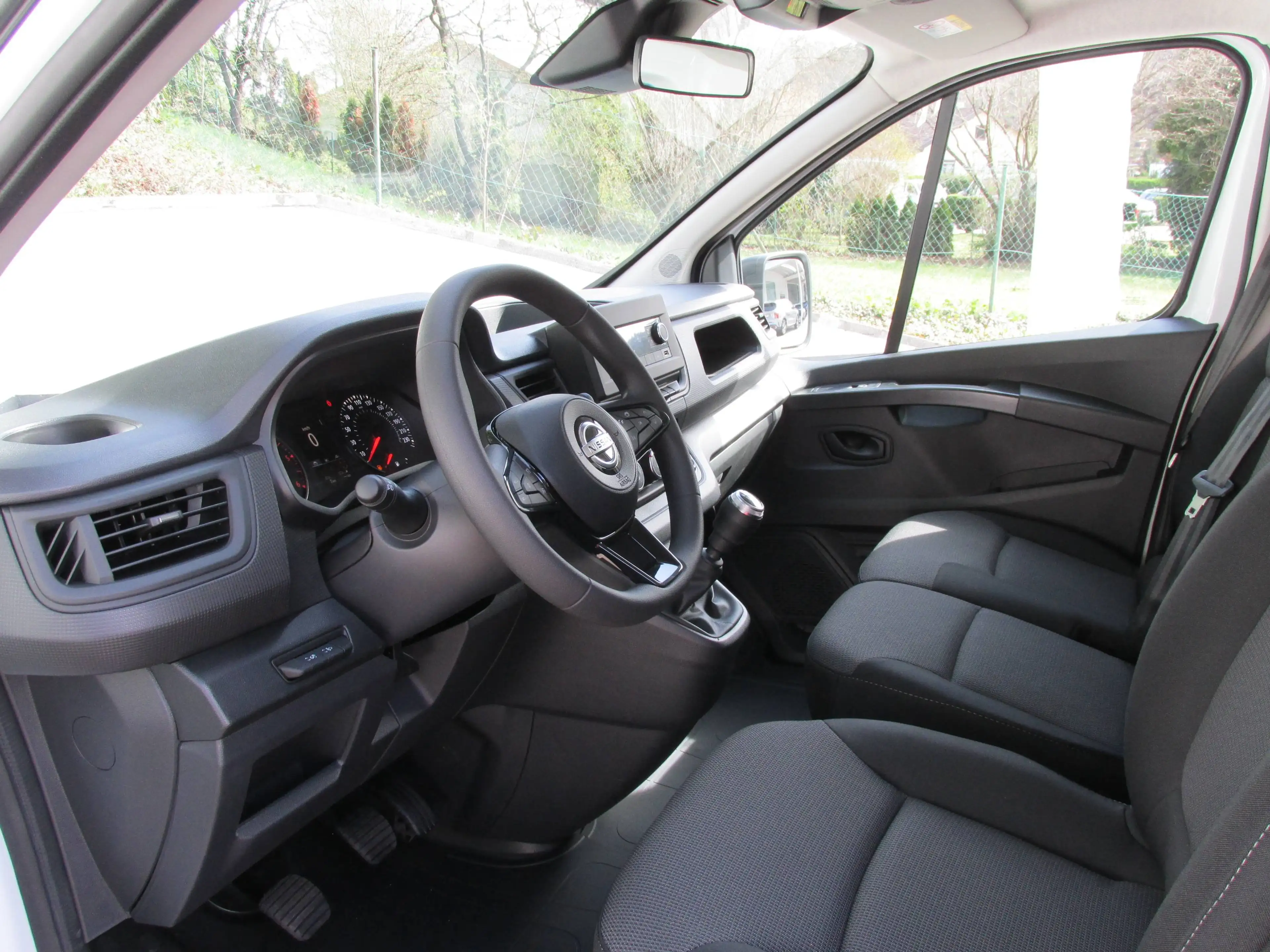 Nissan Primastar Kastenwagen L1H1 3,0t dCi 110 Acenta — photo 6