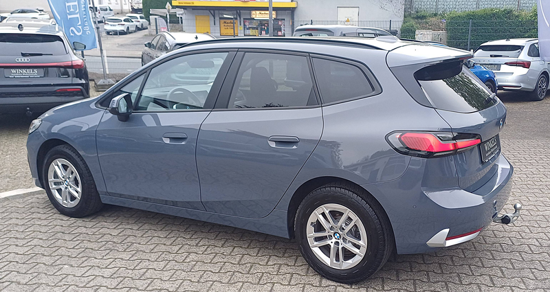 BMW 218 218d Active Tourer-Navi-Kamera-Sitzhg-AHKschwenk — photo 7