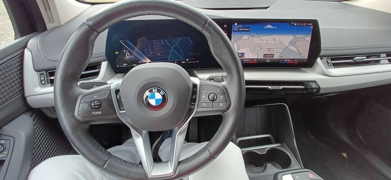 BMW 218 218d Active Tourer-Navi-Kamera-Sitzhg-AHKschwenk — photo 13